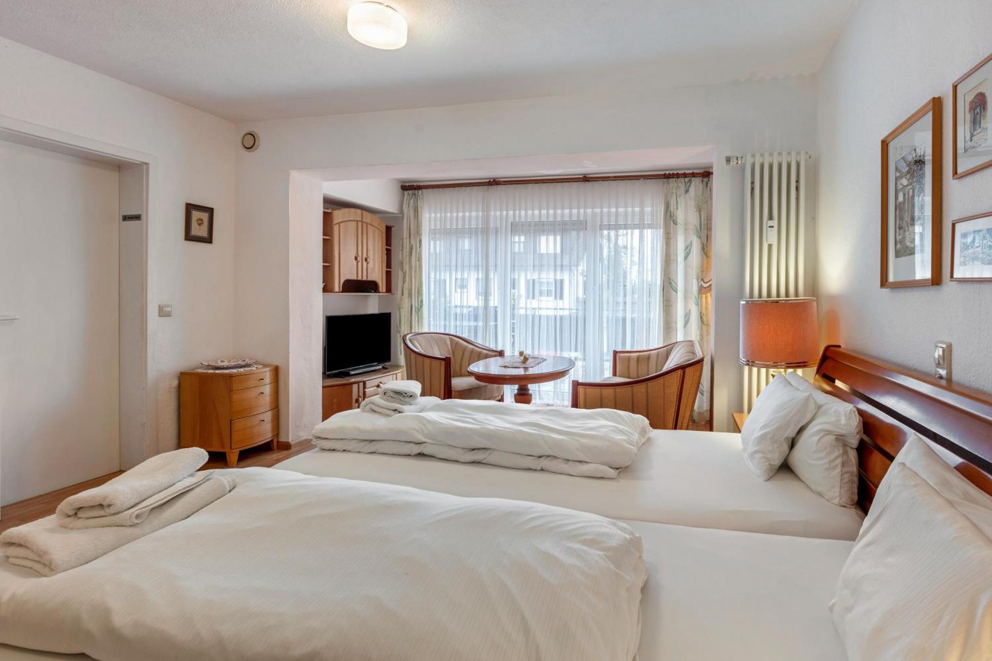 Apartments Am Schwarzwaelder Hof バート・ベリンゲン エクステリア 写真