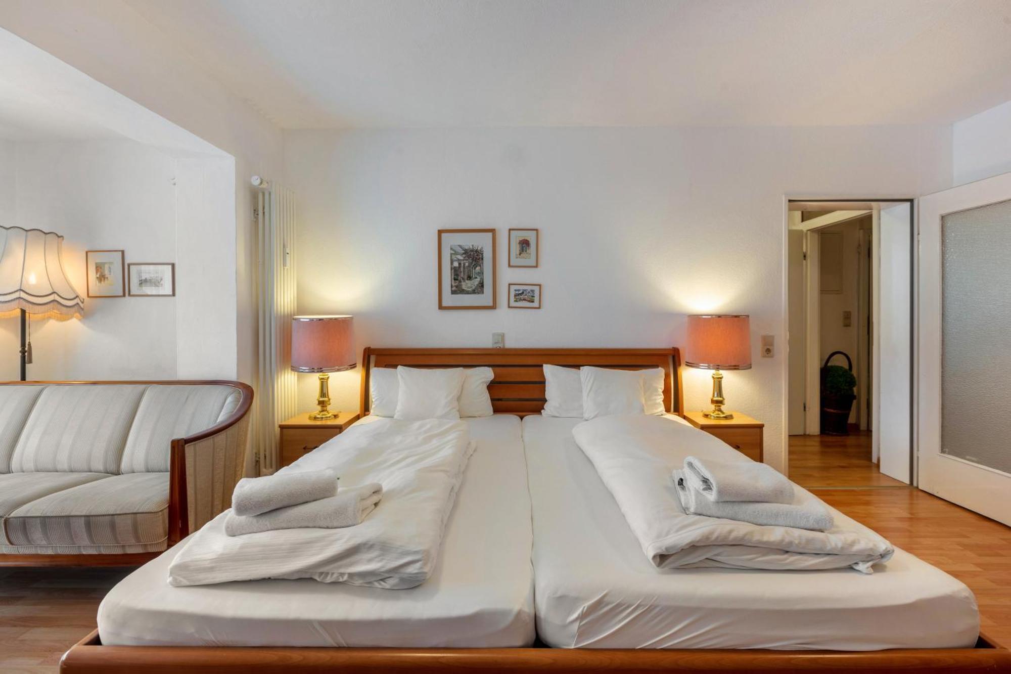 Apartments Am Schwarzwaelder Hof バート・ベリンゲン エクステリア 写真